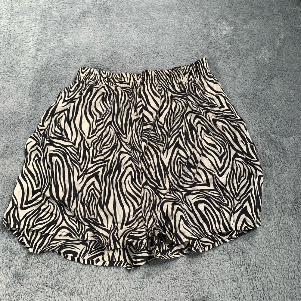 Frederick’s of Hollywood Zebra Print boxer Shorts silk medium